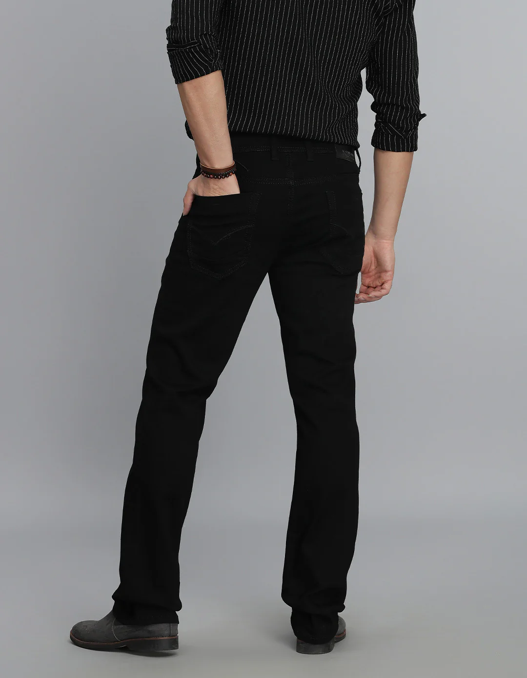 Black 5 Pocket Mid Rise Loose Boot Leg Jeans - Image 5