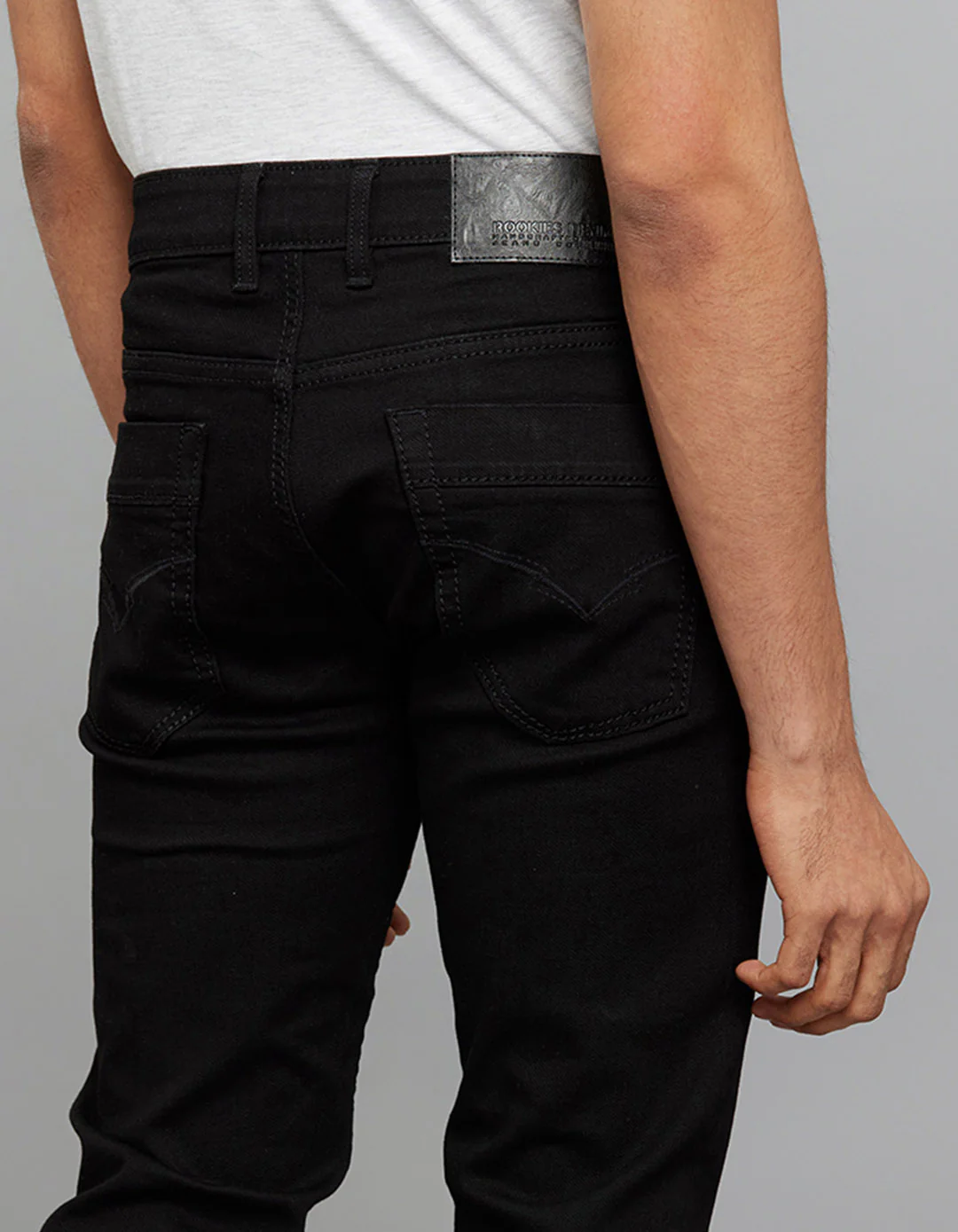 Black 5 Pocket Mid-Rise Slim Straight Fit Stretch Jeans - Image 6