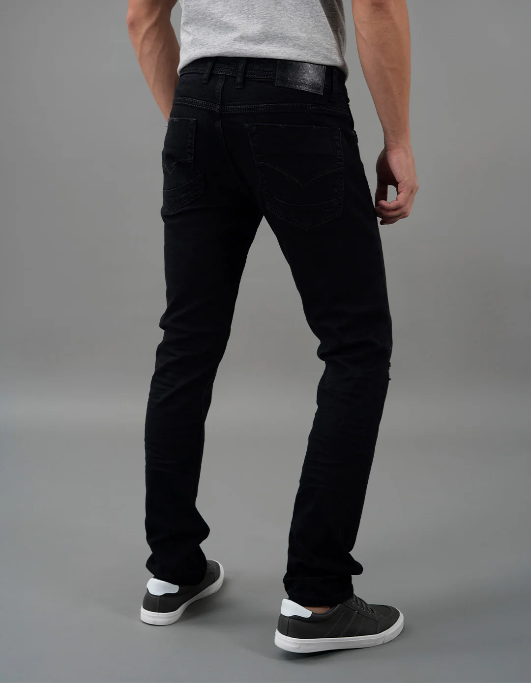 Black 5 Pocket Mid-Rise Slim Straight Fit Jeans - Image 6