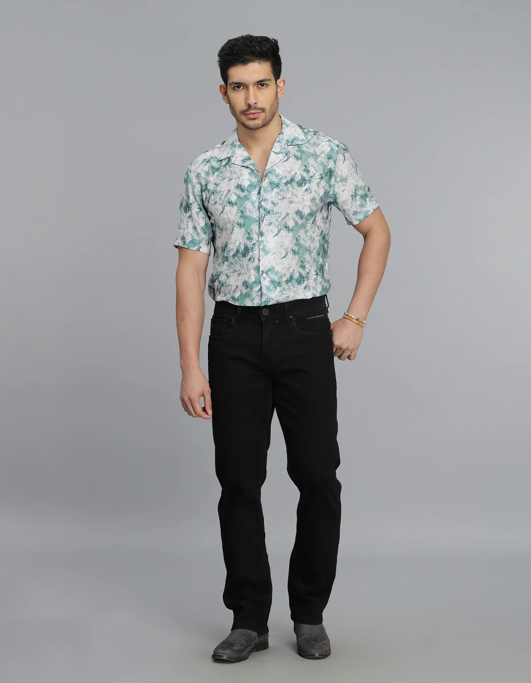 Black 5 Pocket Midrise, Comfort And Straight Fit jeans - Image 2