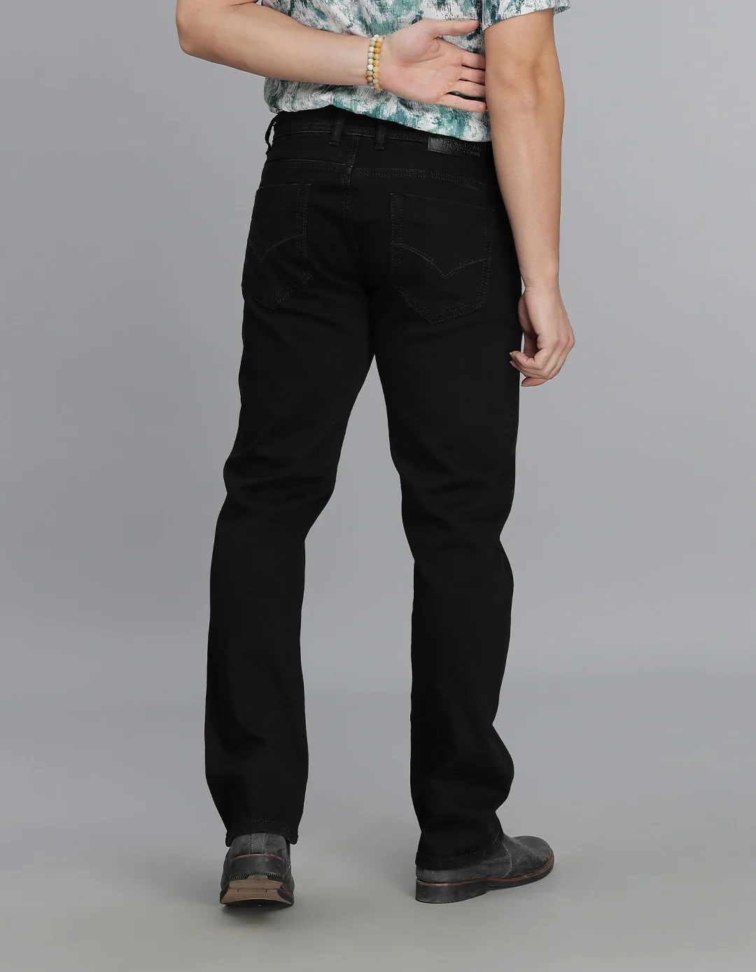 Black 5 Pocket Midrise, Comfort And Straight Fit jeans - Image 5