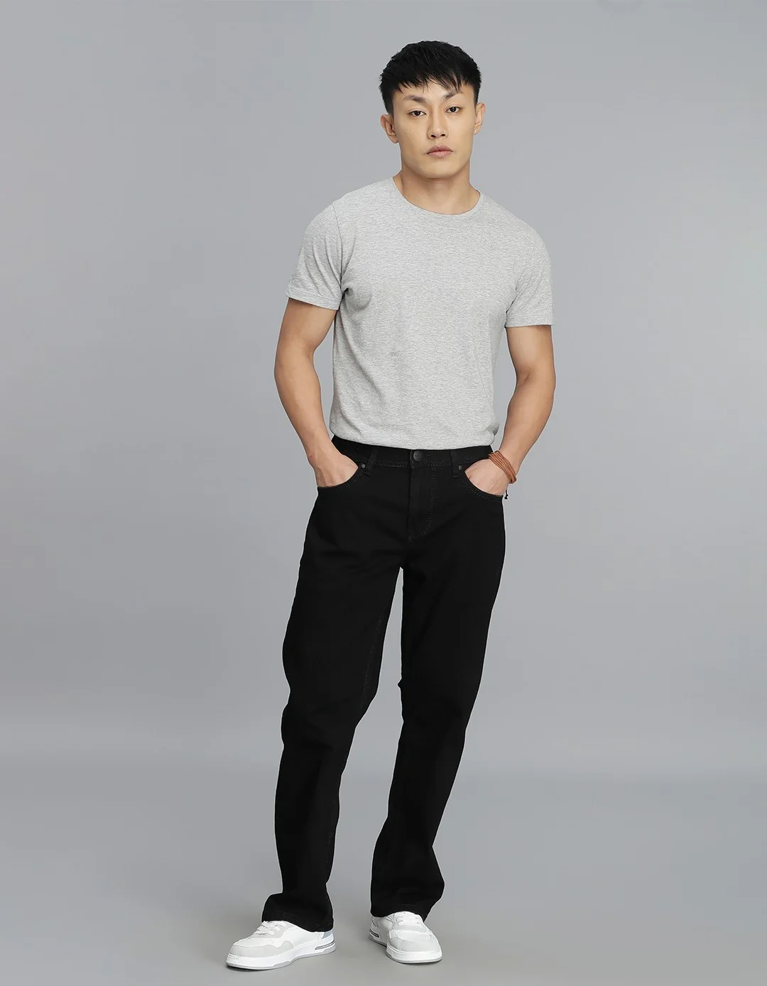 Black 5 Pocket Midrise, Comfort Straight Fit Cropped Jeans - Image 2
