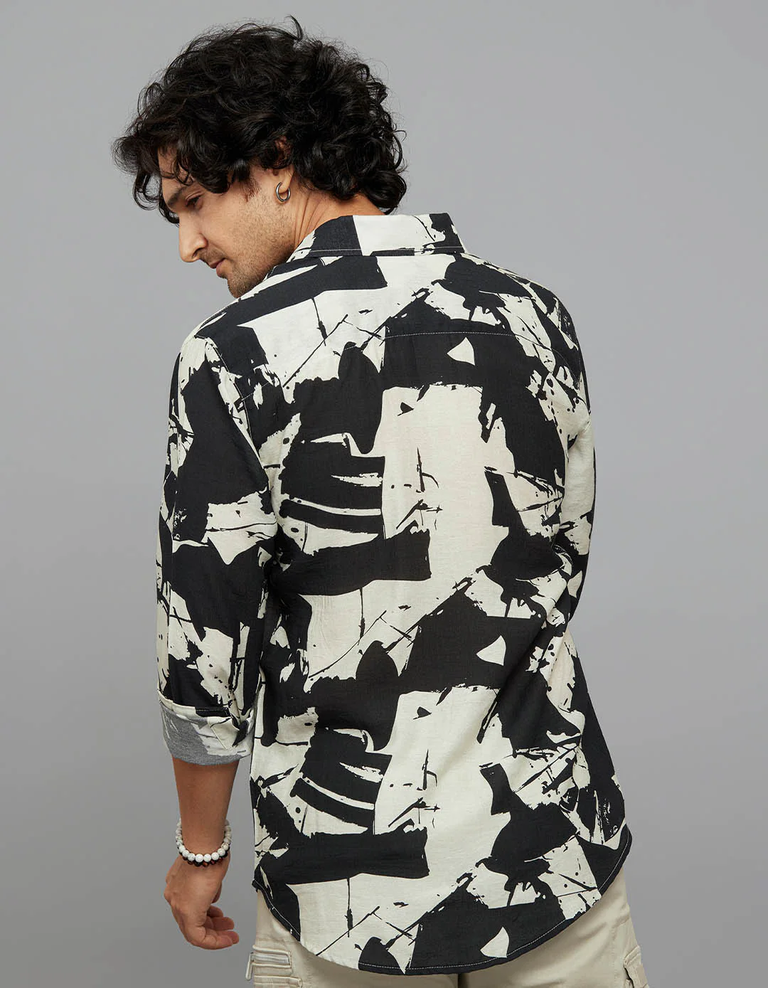 Black Cream Full Sleeves Printed Shirt - Image 5