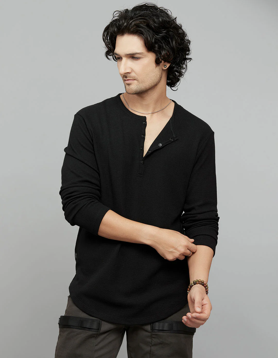 Black Full Sleeves Round Neck Tee