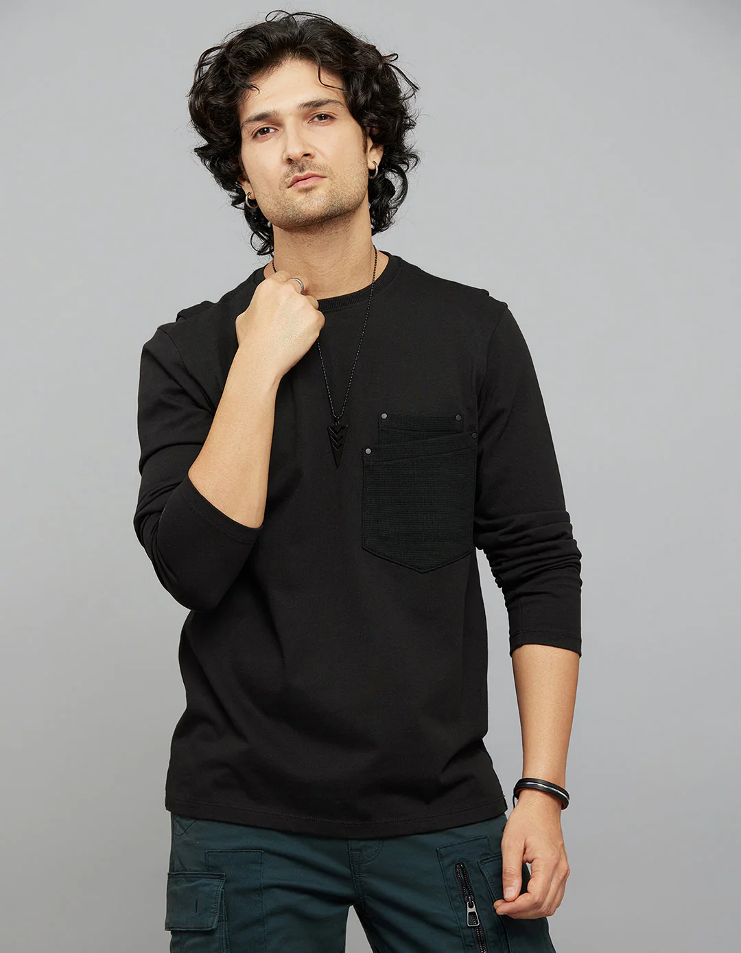 Black Full Sleeves Round Neck Tee