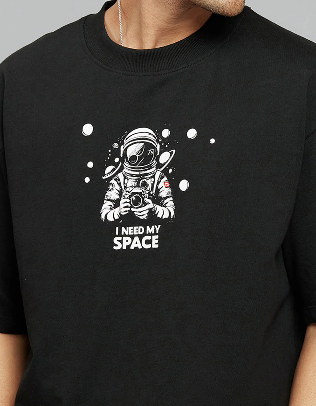 Black Half Sleeves Round Neck Oversized Tee - Image 5