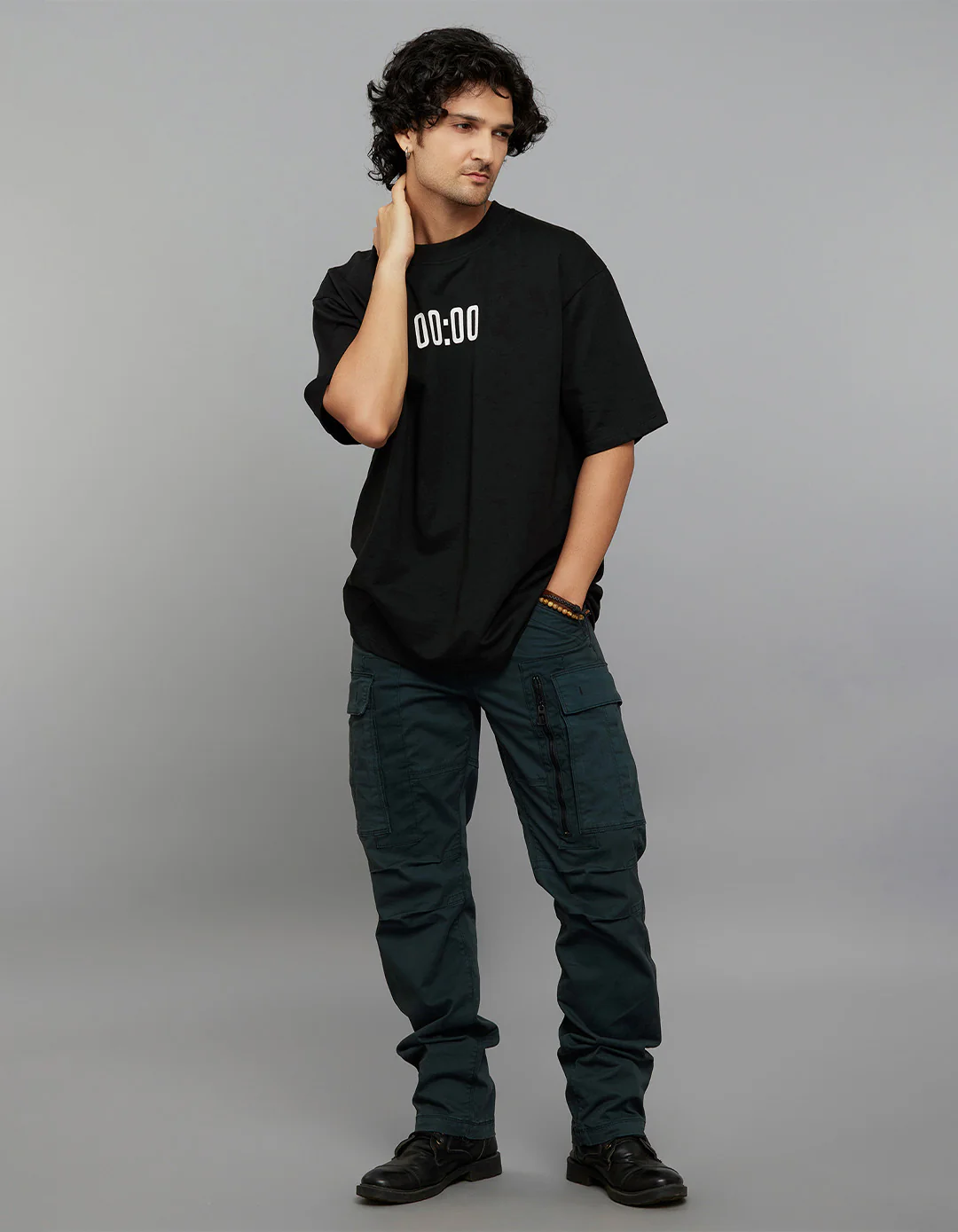 Black Half Sleeves Round Neck Oversized Tee - Image 3