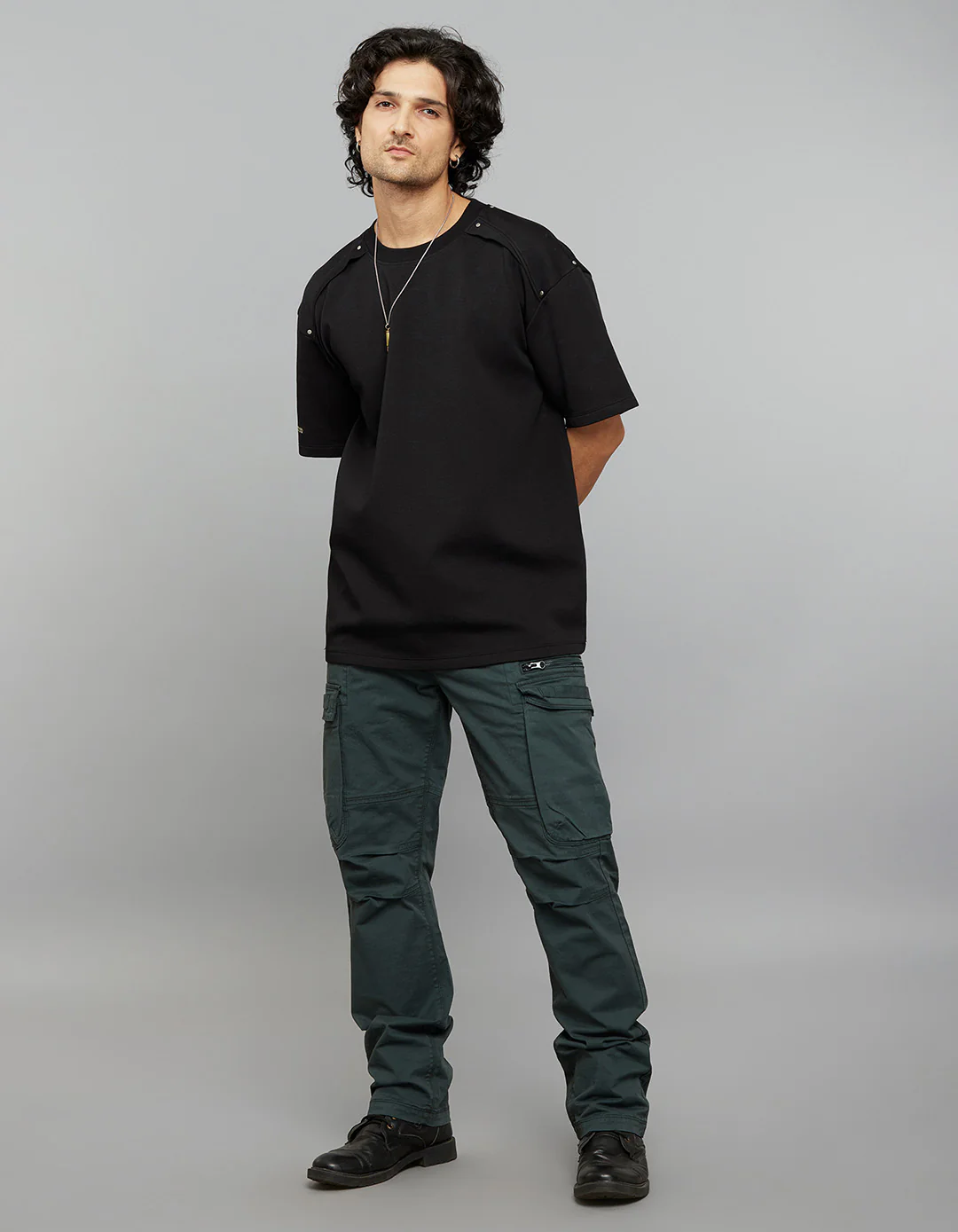 Black Half Sleeves Round Neck Oversized Tee - Image 2