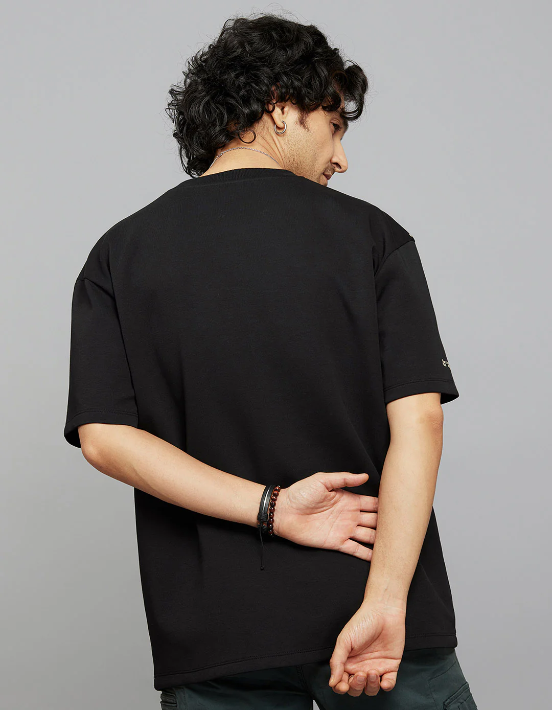 Black Half Sleeves Round Neck Oversized Tee - Image 5