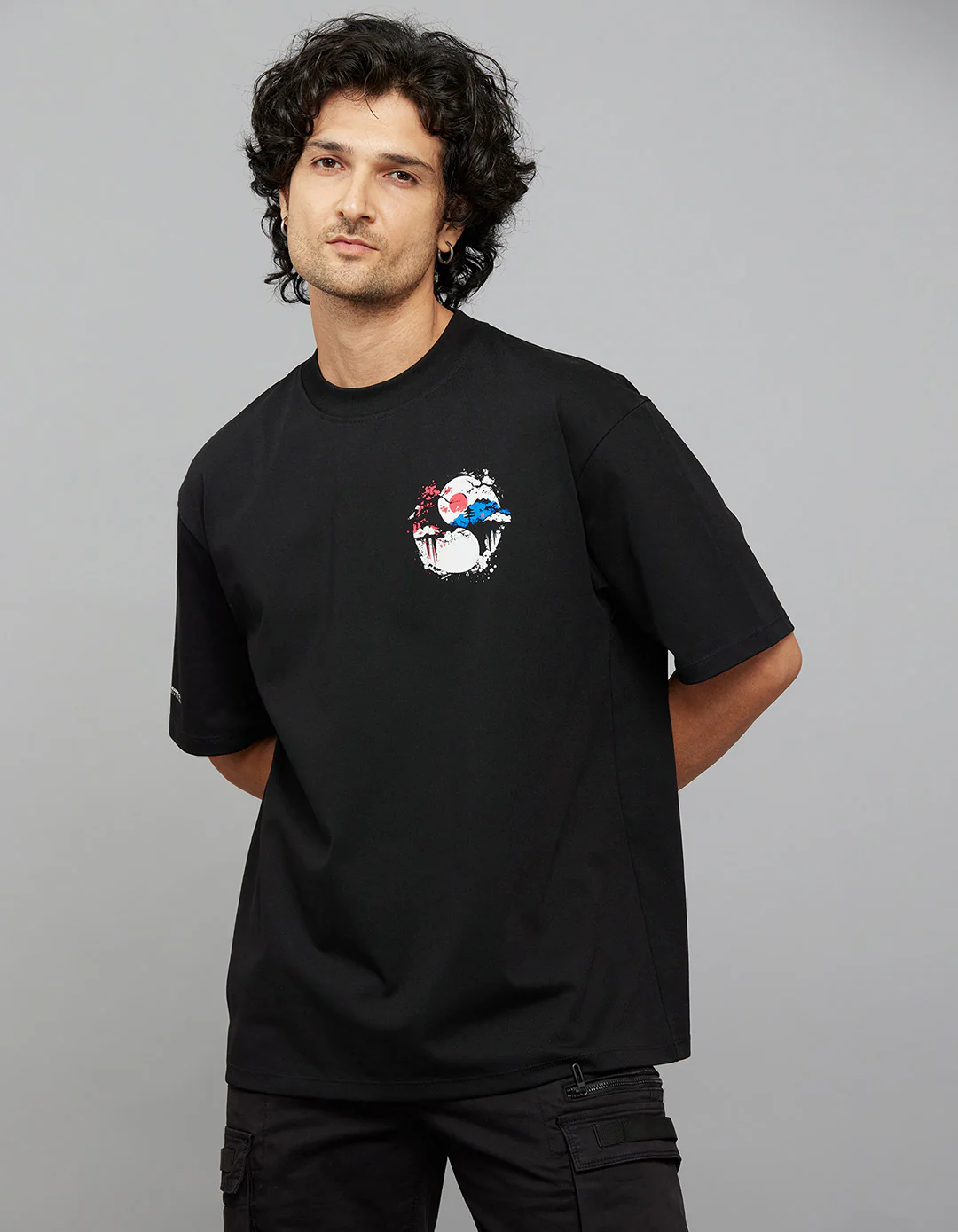 Black Half Sleeves Round Neck Oversized Tee - Image 3