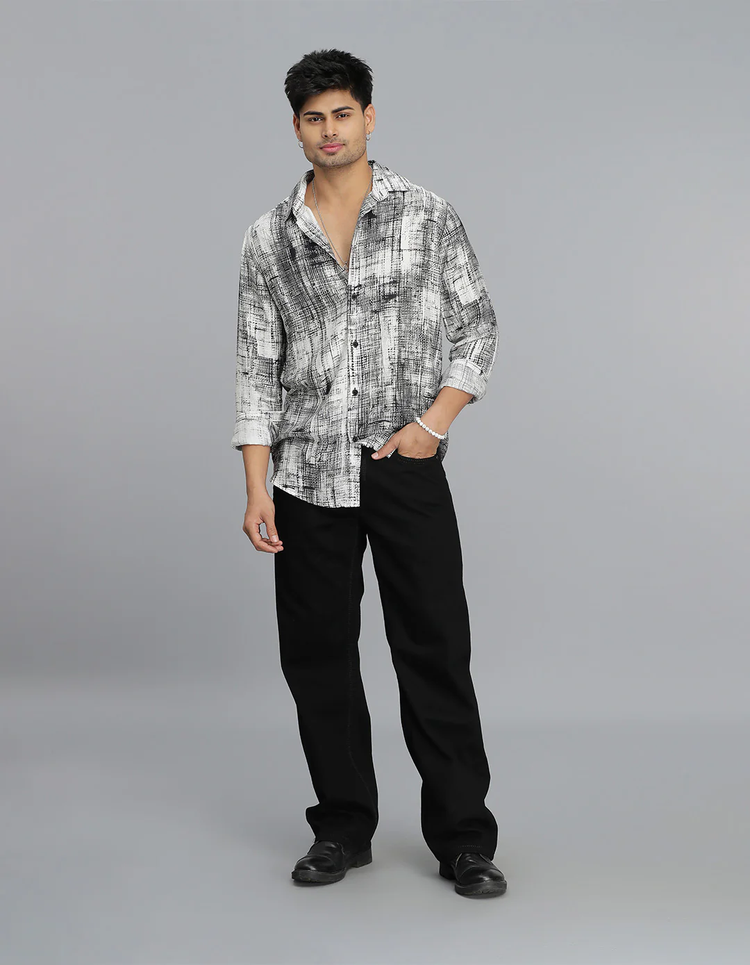Black White Full Sleeves Printed Shirt - Image 2