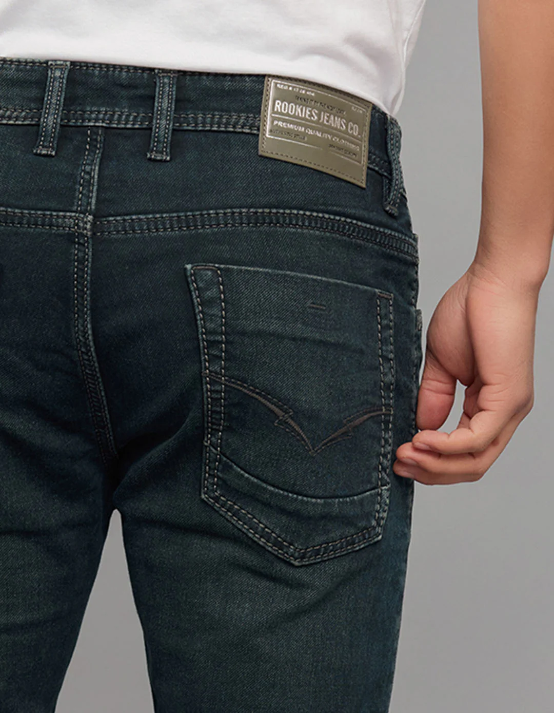 Dark Blue 5 Pocket Low-Rise Ankle Length Knit Stretch Jeans - Image 6