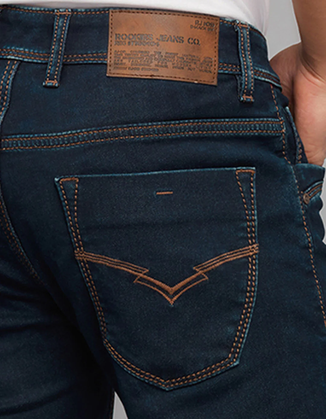 Dark Blue 5 Pocket Low-Rise Tapered Ankle Length Knit Denim Jeans - Image 6
