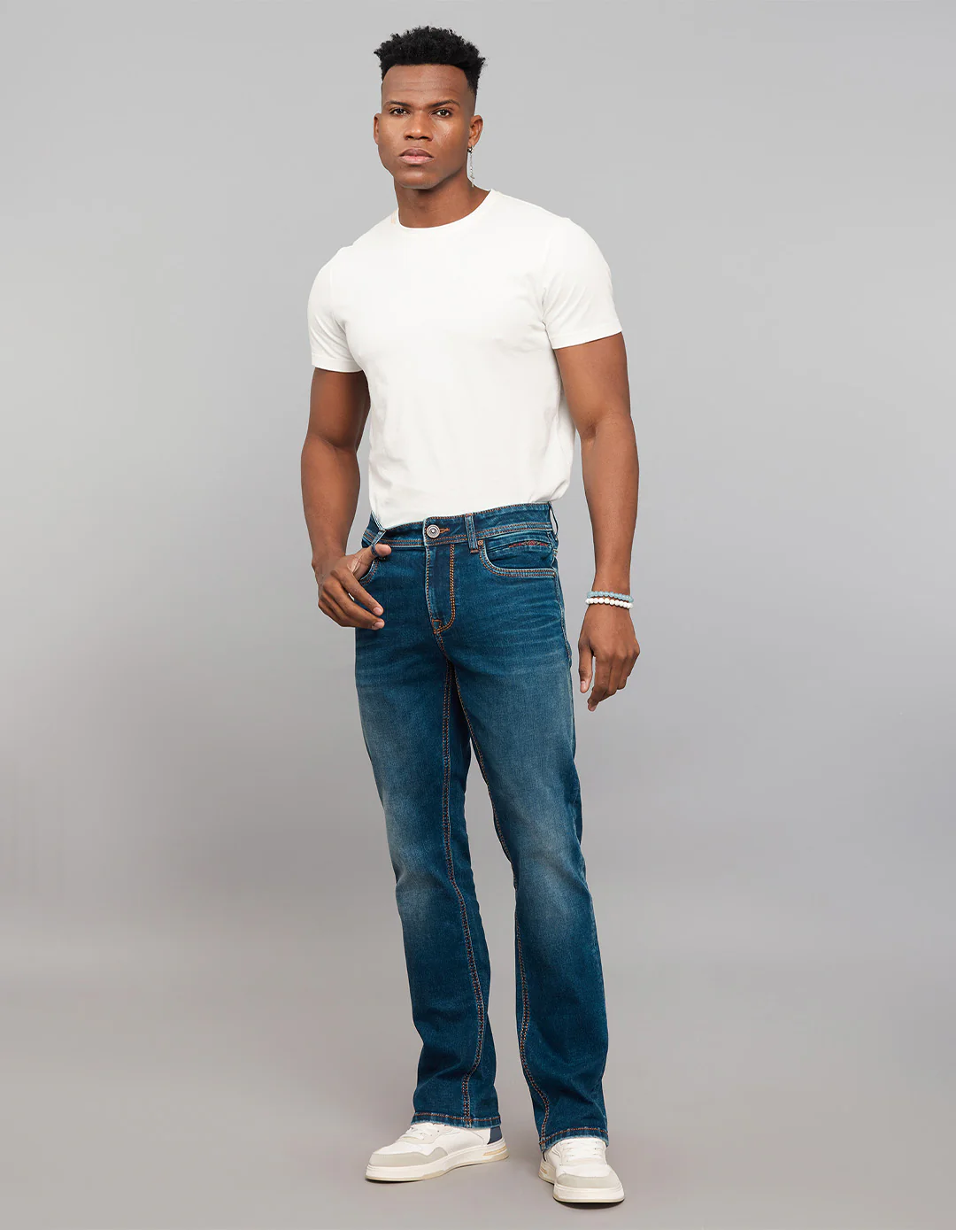 Dark Blue 5 Pocket Mid Rise Loose Boot Leg Stretch Jeans - Image 2