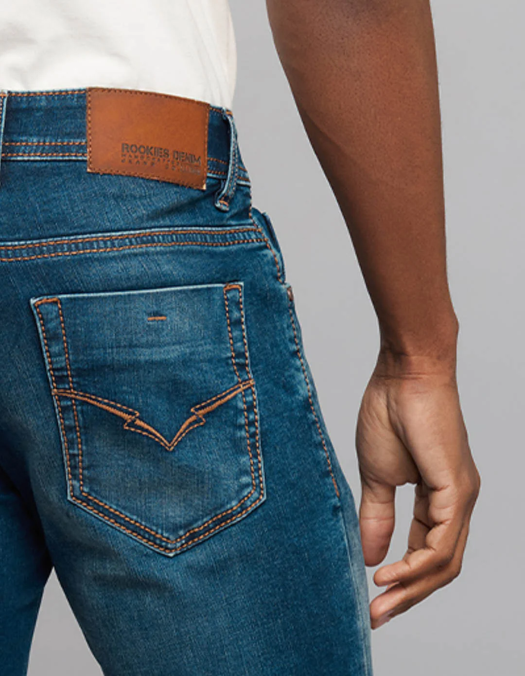 Dark Blue 5 Pocket Mid Rise Loose Boot Leg Stretch Jeans - Image 6