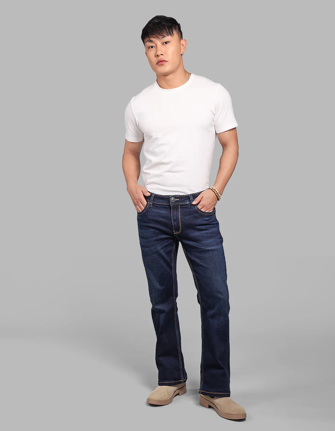 Dk Blue 5 Pocket Mid Rise Cropped Length Loose Boot Leg Stretch Jeans - Image 2