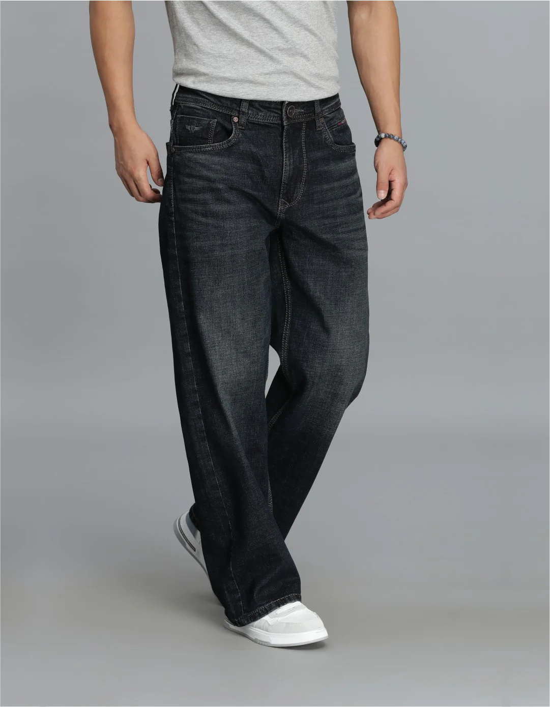 Dk Blue 5 Pocket Midrise Loose Fit Cropped jeans - Image 4