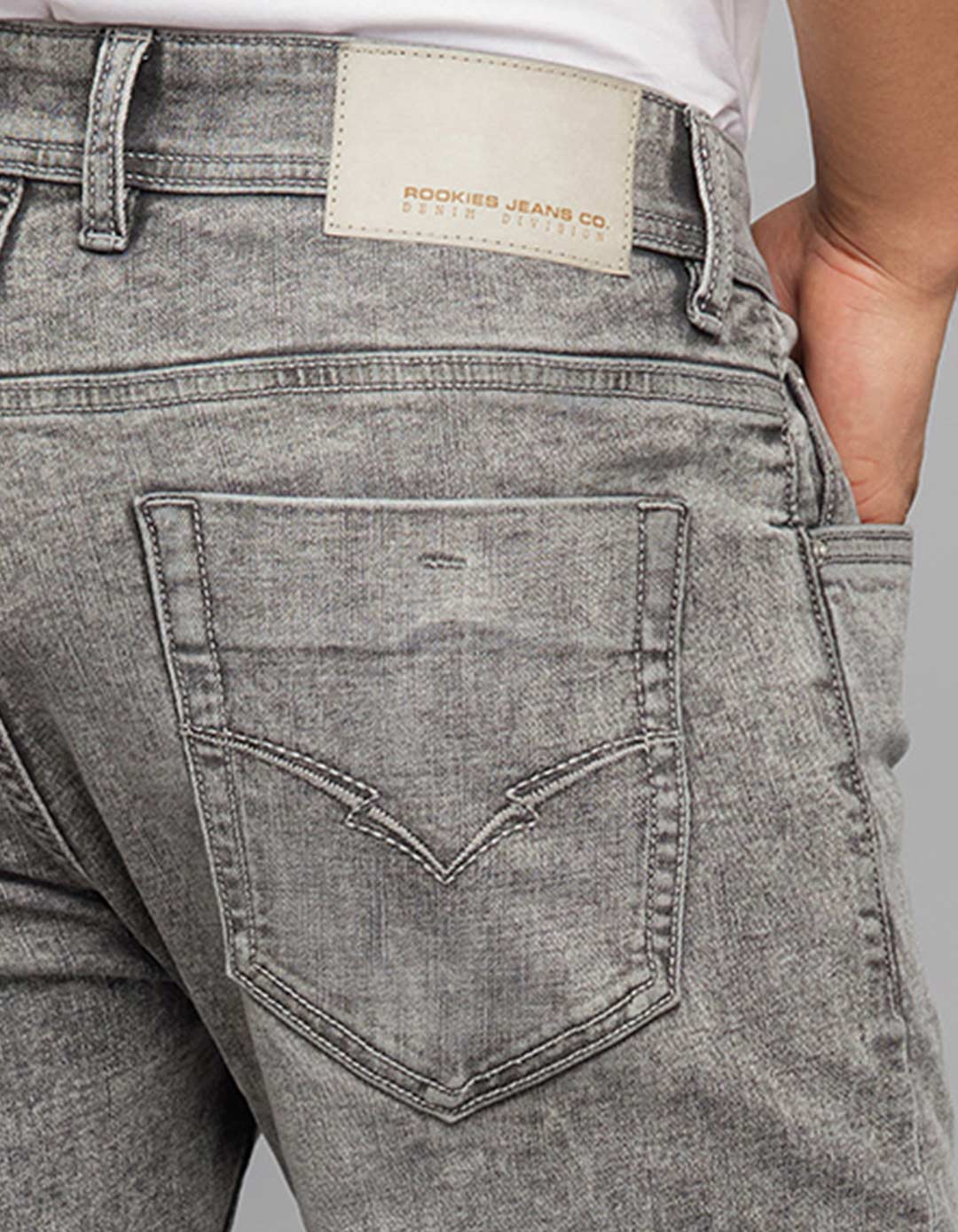 Grey 5 Pocket Low-Rise Tapered Ankle Length Classic Stretch Jeans - Image 5