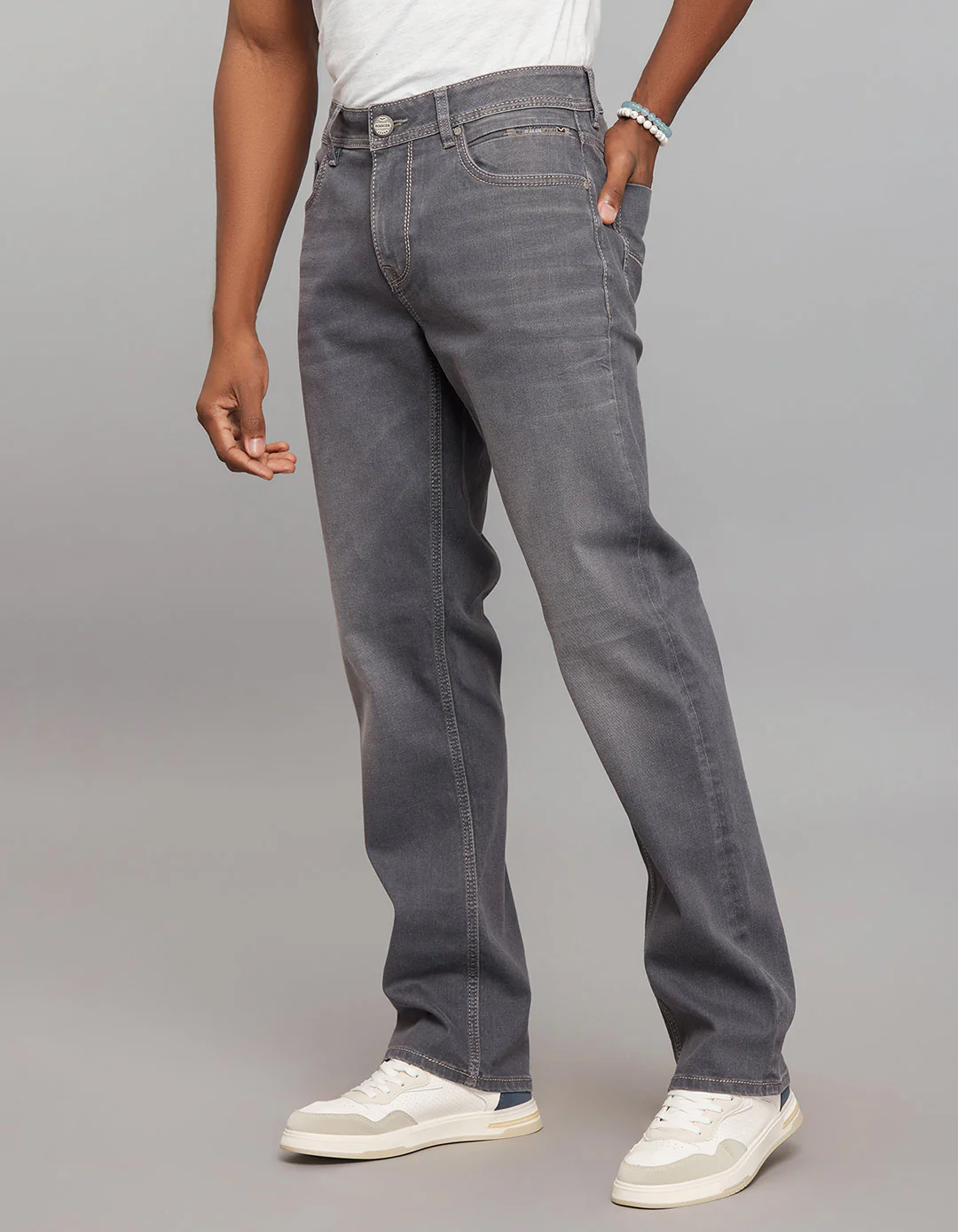 Grey 5 Pocket Midrise, Comfort And Straight Fit Stretch Jeans - Image 3