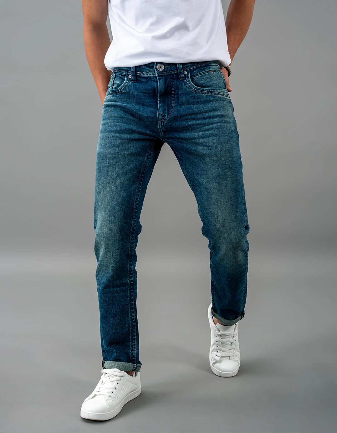 Med Blue 5 Pocket Low-Rise Ankle Length Jeans