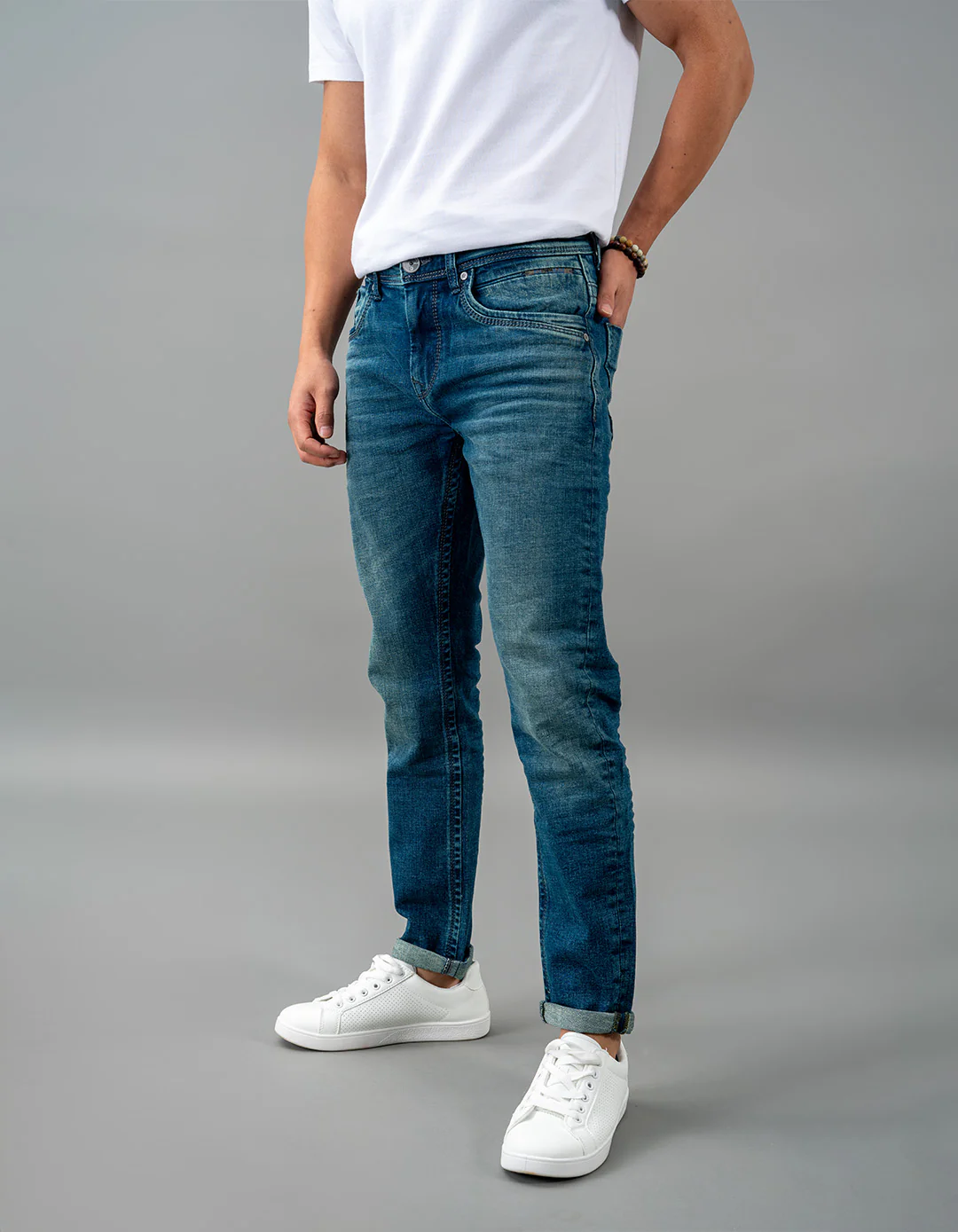 Med Blue 5 Pocket Low-Rise Ankle Length Jeans - Image 3