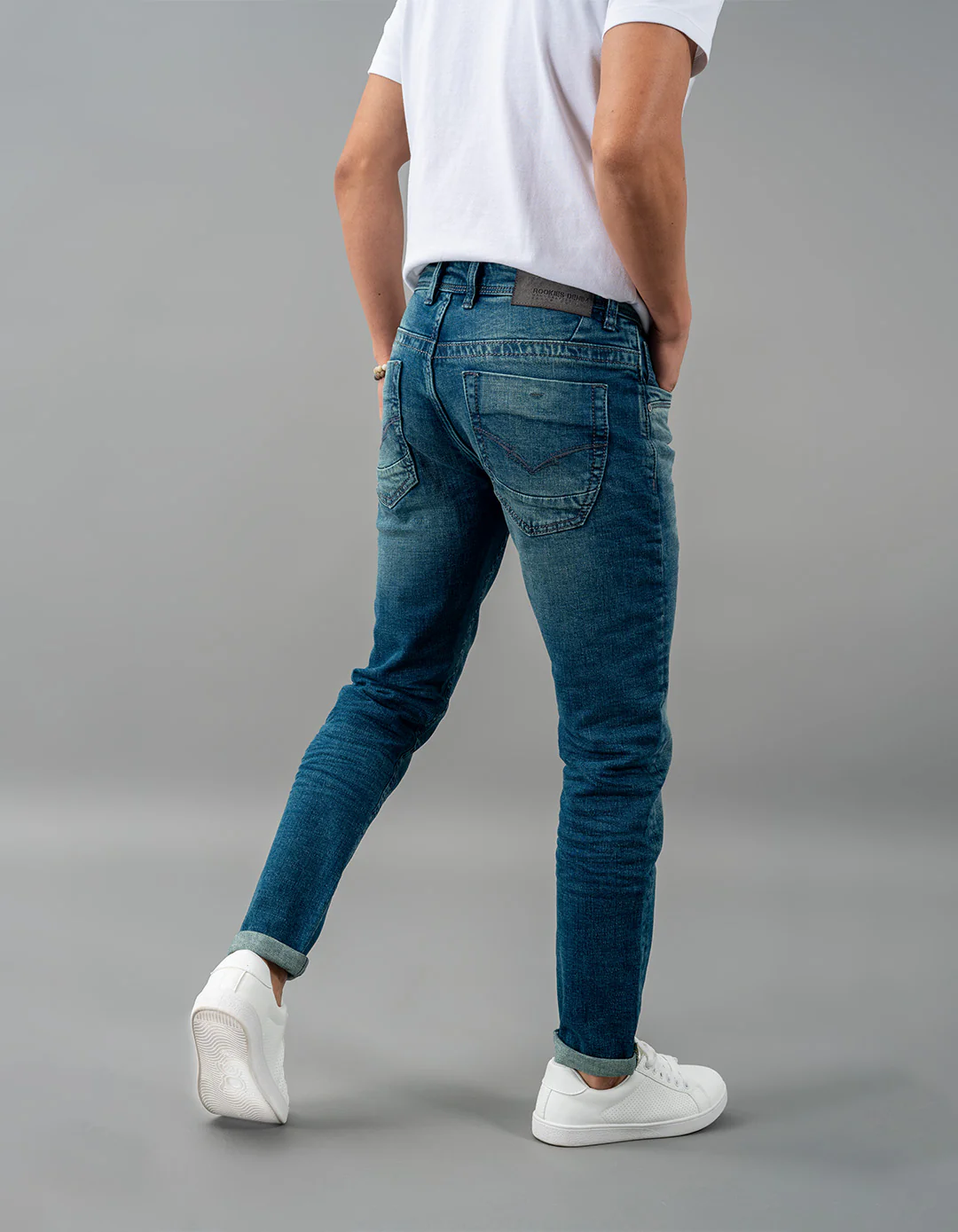 Med Blue 5 Pocket Low-Rise Ankle Length Jeans - Image 5