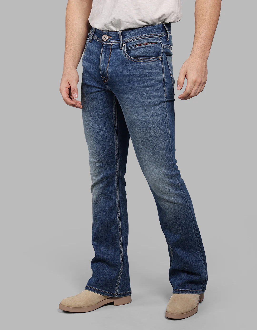 Med Blue 5 Pocket Mid Rise Cropped Length Loose Boot Leg Stretch Jeans - Image 6