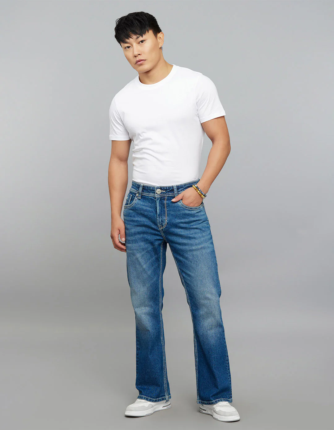 Med Blue 5 Pocket Mid Rise Cropped Length Loose Boot Leg Stretch Jeans - Image 2