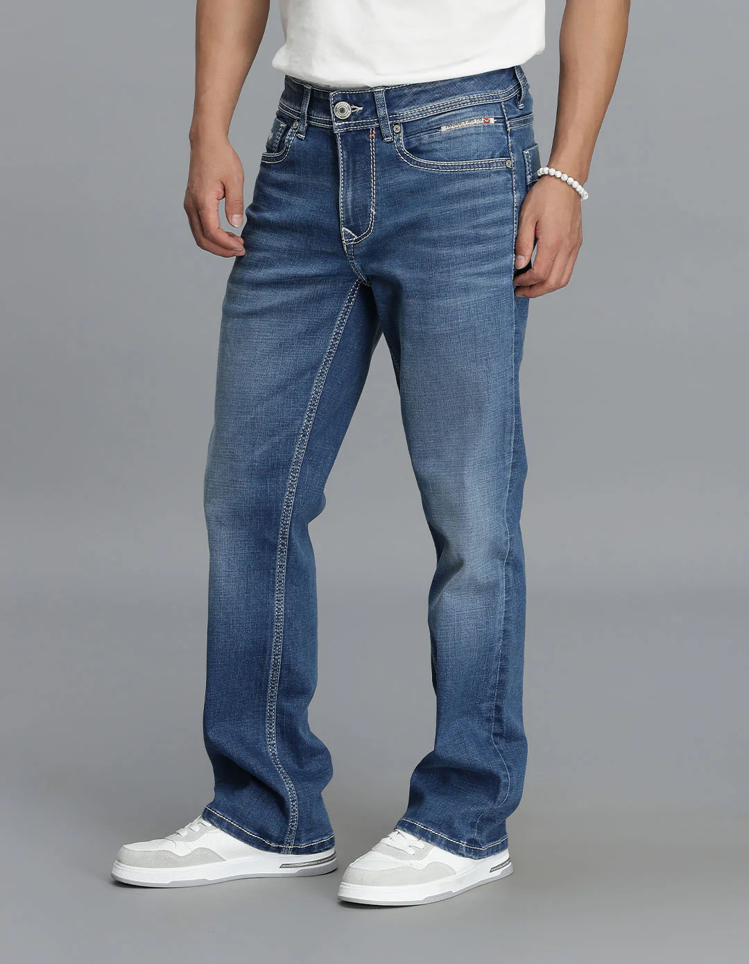 Med Blue 5 Pocket Mid Rise Loose Boot Leg Cropped Jeans - Image 3