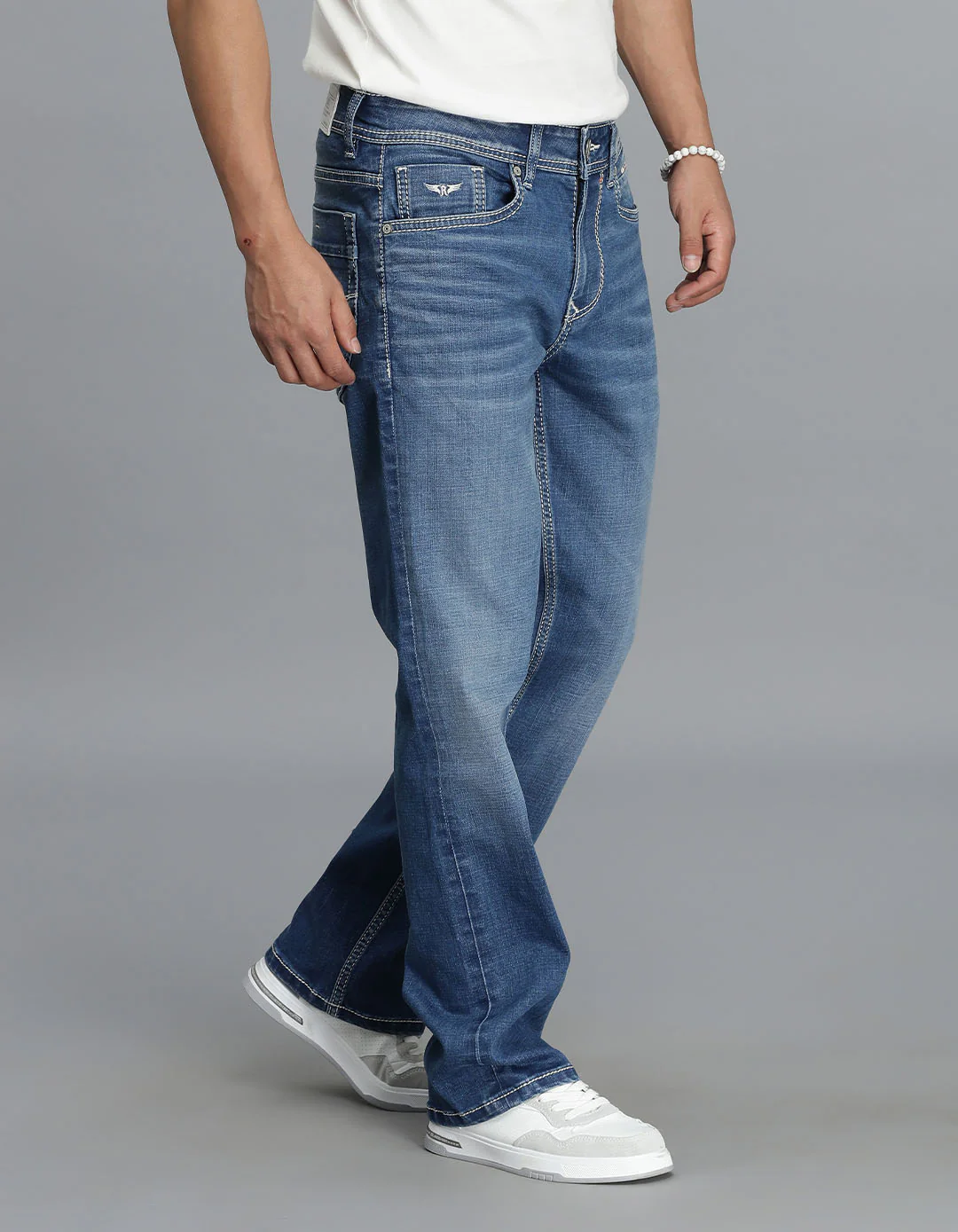 Med Blue 5 Pocket Mid Rise Loose Boot Leg Cropped Jeans - Image 4