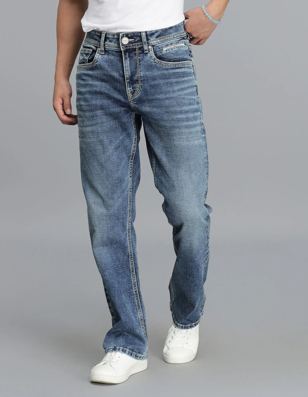 Med Blue 5 Pocket Mid Rise Loose Boot Leg Cropped Jeans