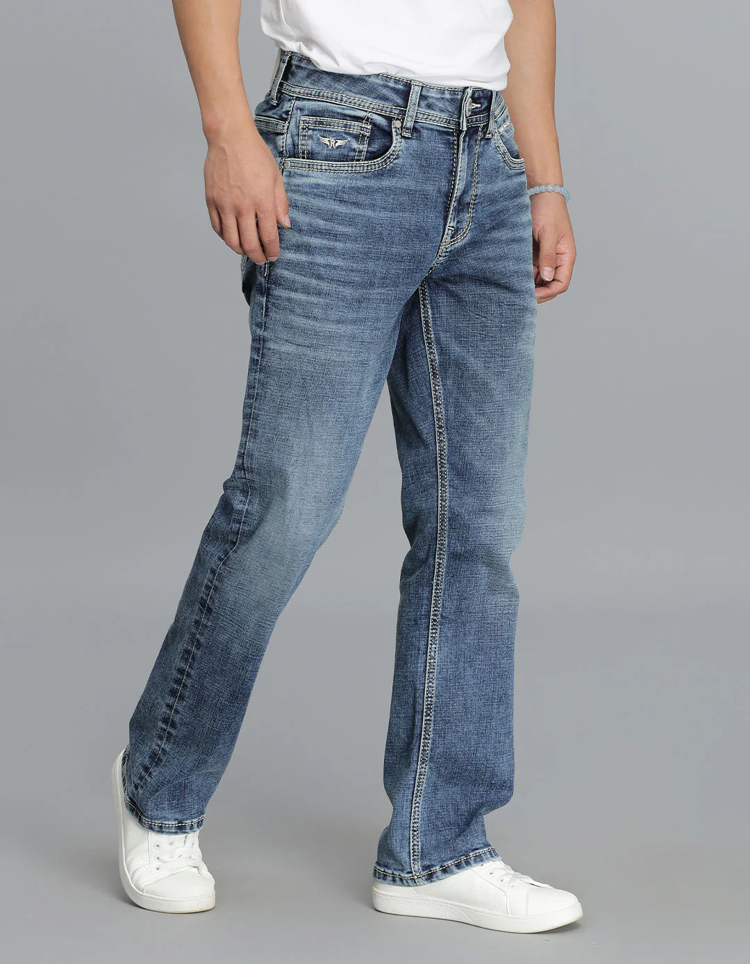 Med Blue 5 Pocket Mid Rise Loose Boot Leg Cropped Jeans - Image 4