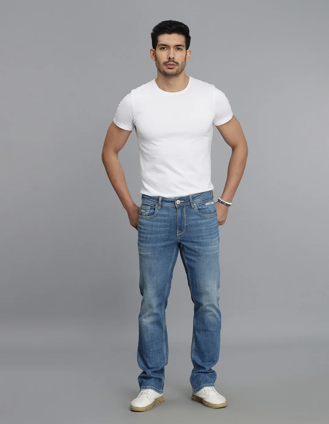 Med Blue 5 Pocket Mid Rise Loose Boot Leg jeans - Image 2