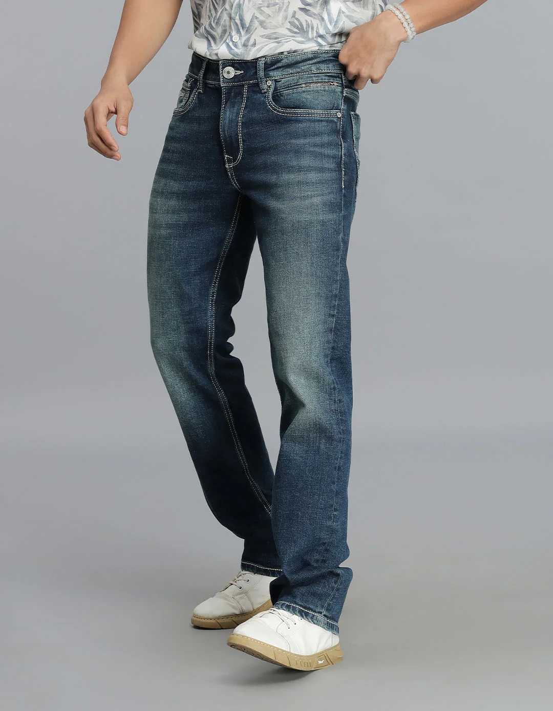 Med Blue 5 Pocket Mid Rise Loose Boot Leg jeans - Image 3