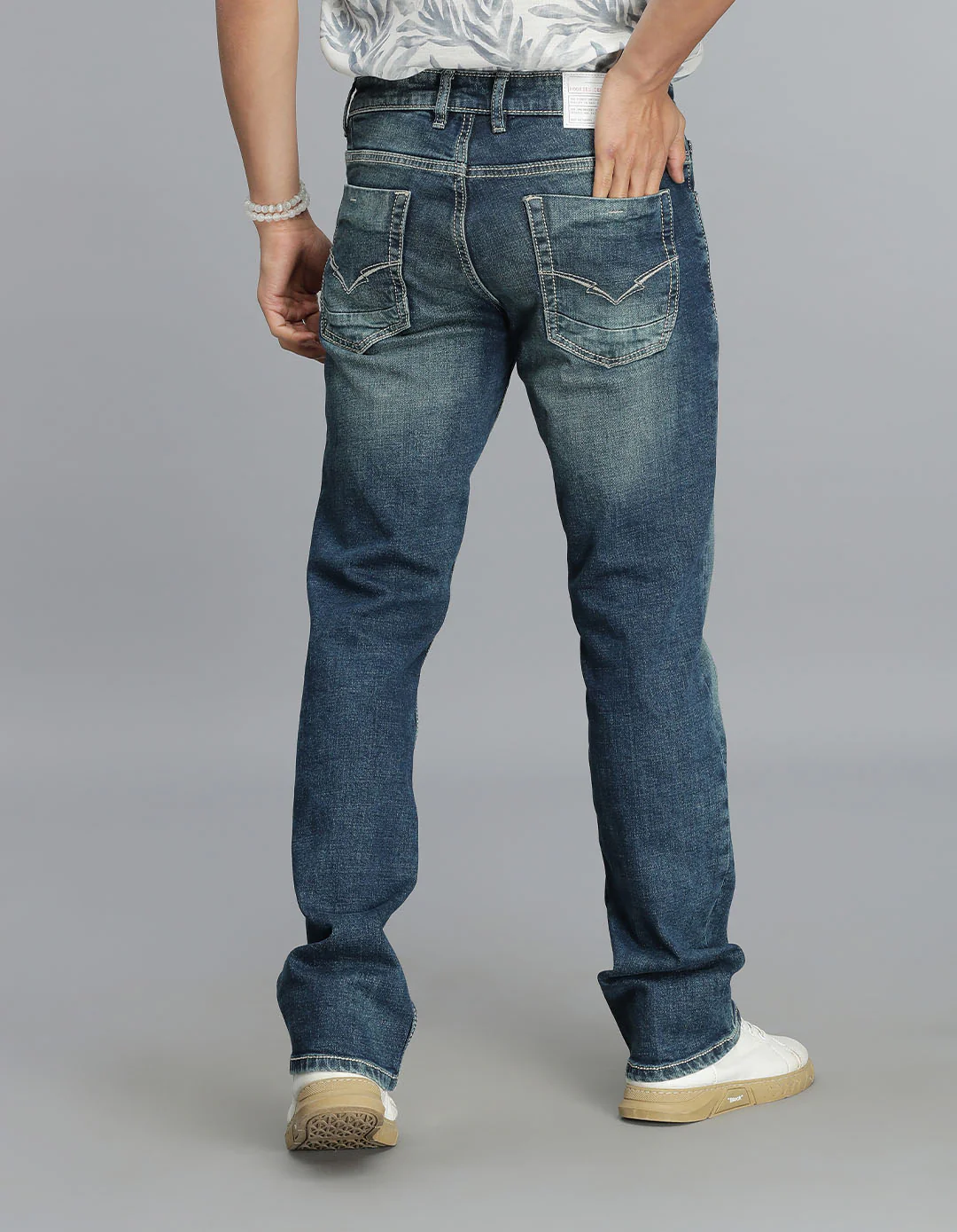 Med Blue 5 Pocket Mid Rise Loose Boot Leg jeans - Image 5