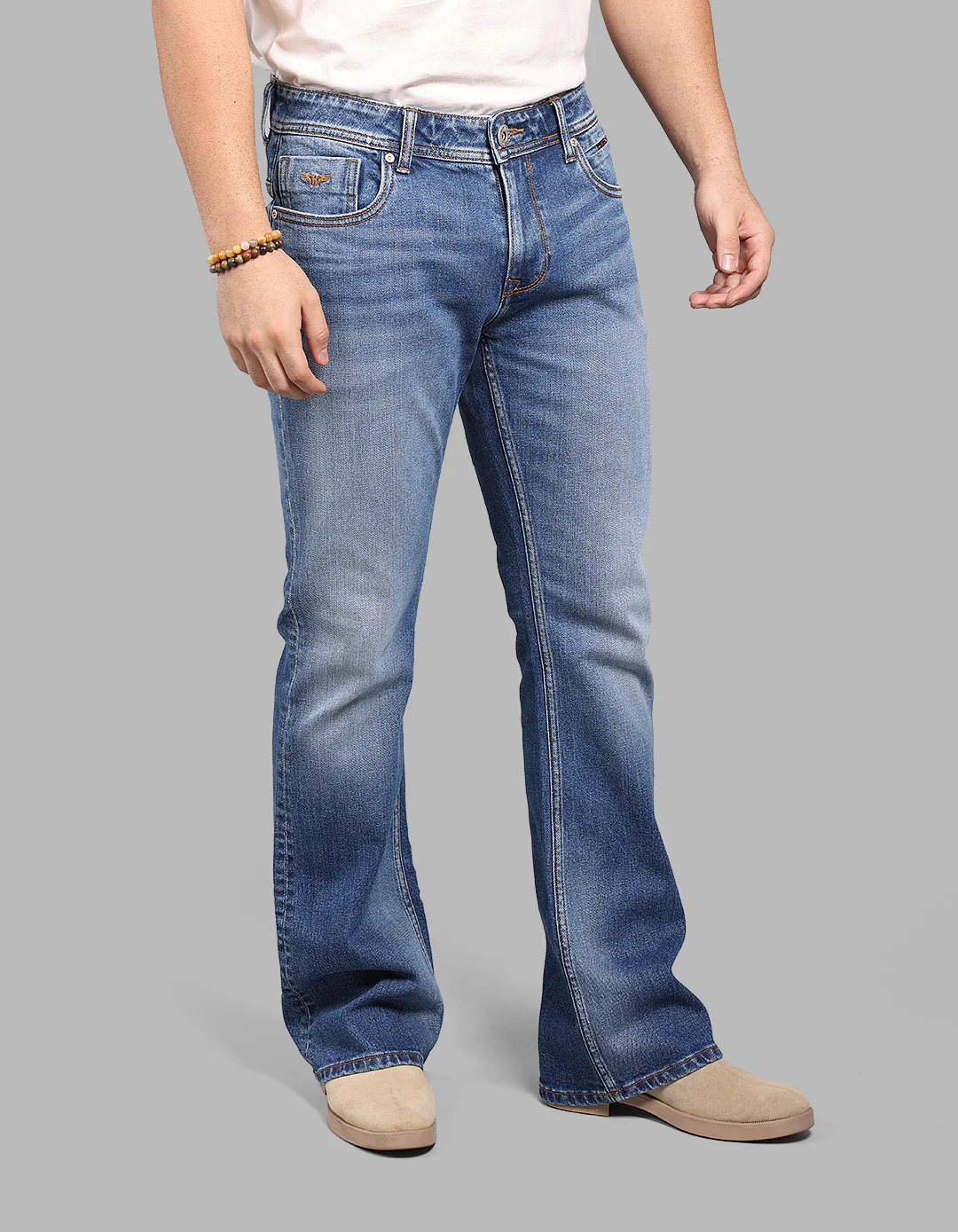 Med Blue 5 Pocket Mid Rise Loose Boot Leg Stretch Jeans - Image 4