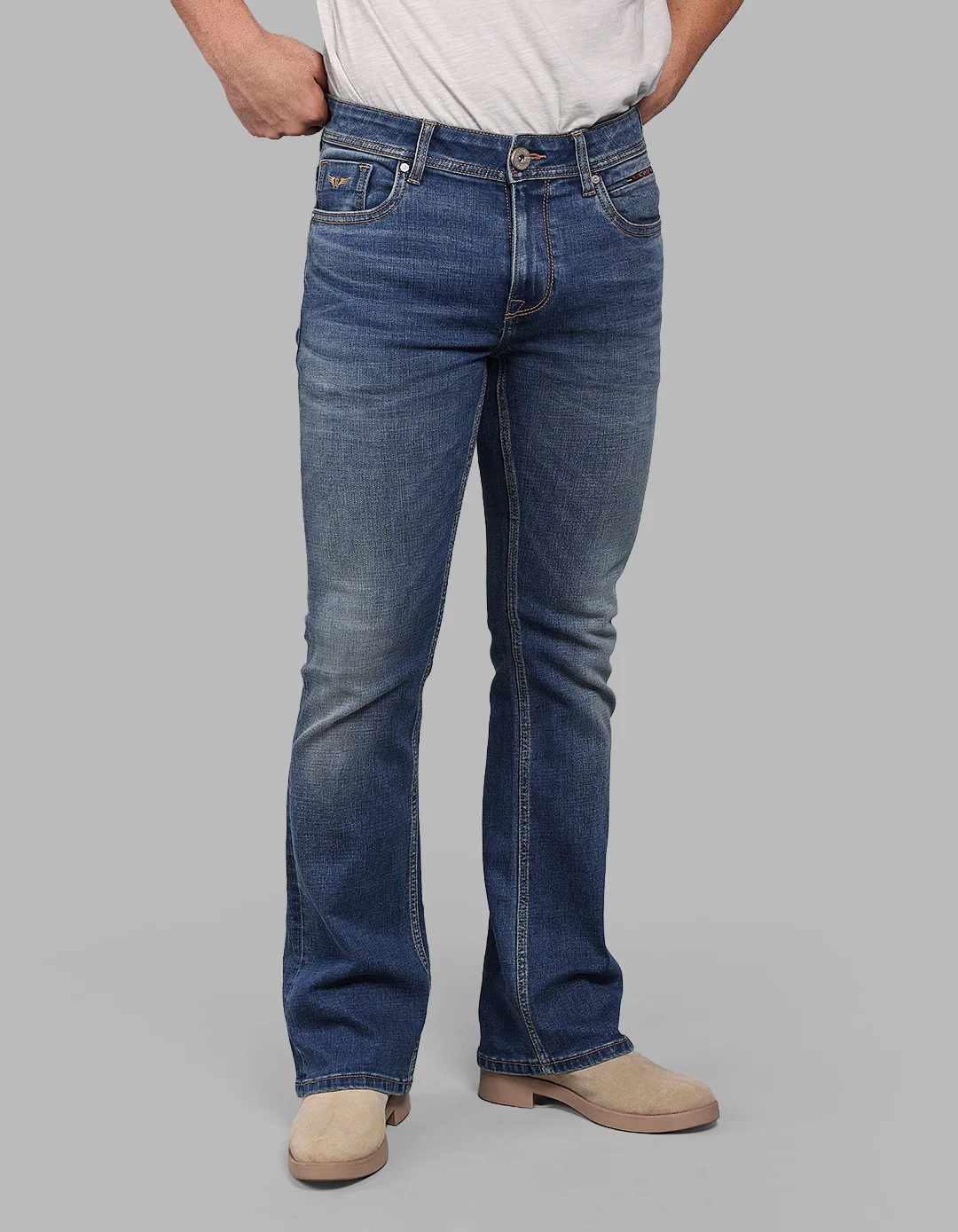 Med Blue 5 Pocket Mid Rise Loose Boot Leg Stretch Jeans - Image 3