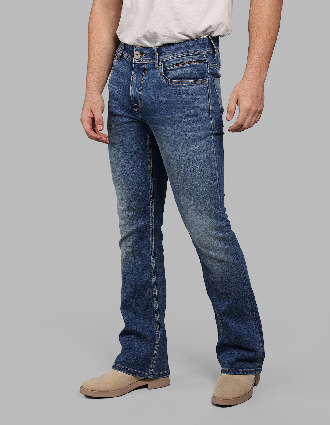 Med Blue 5 Pocket Mid Rise Loose Boot Leg Stretch Jeans - Image 5