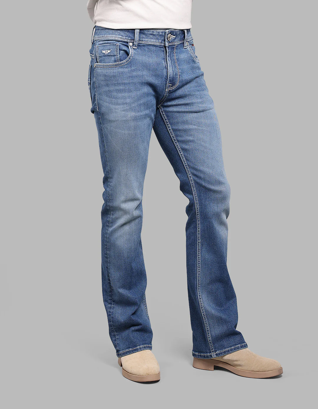 Med Blue 5 Pocket Mid Rise Loose Boot Leg Stretch Jeans - Image 4