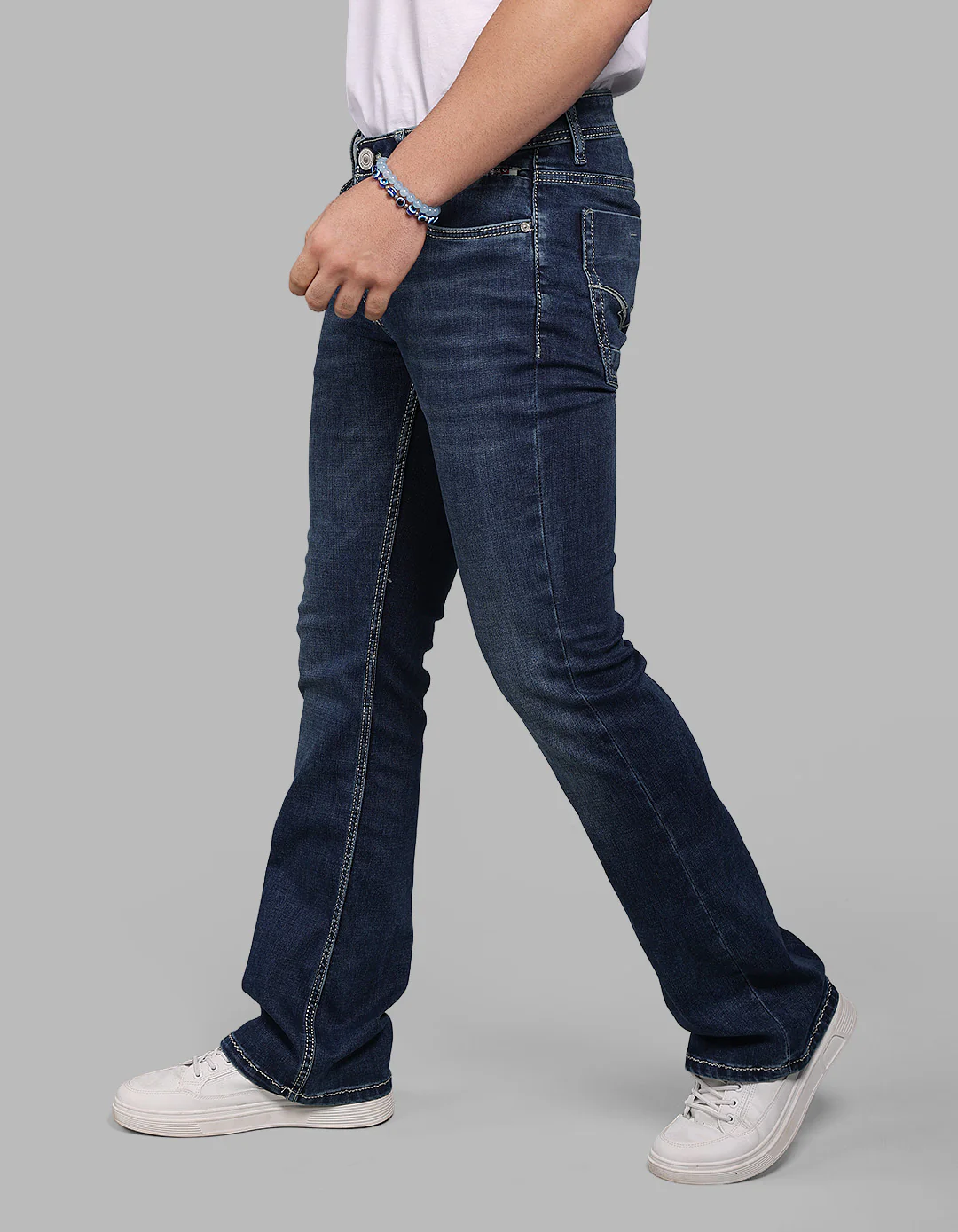 Med Blue 5 Pocket Mid Rise Loose Boot Leg Stretch Jeans - Image 4