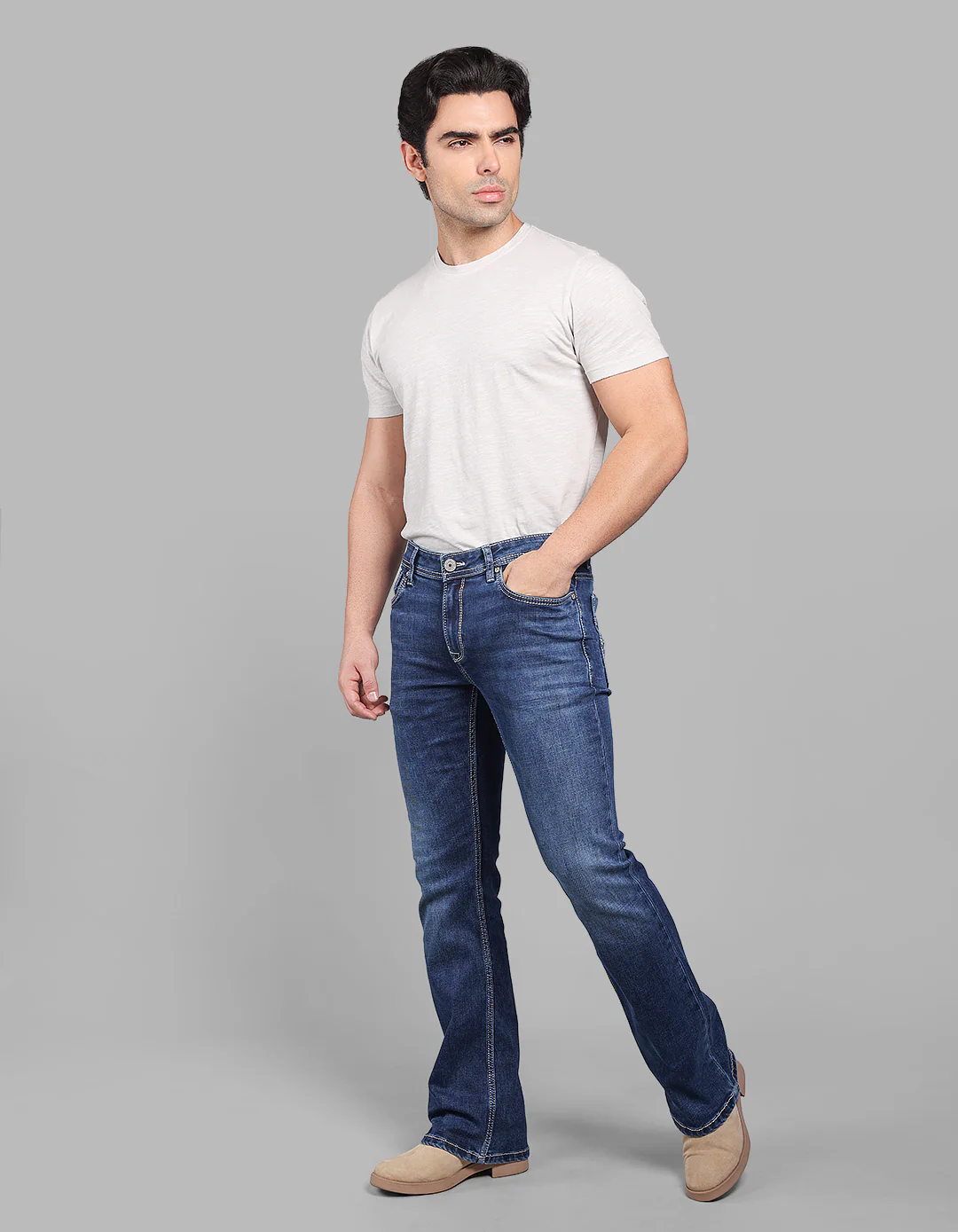 Med Blue 5 Pocket Mid Rise Loose Boot Leg Stretch Jeans - Image 3