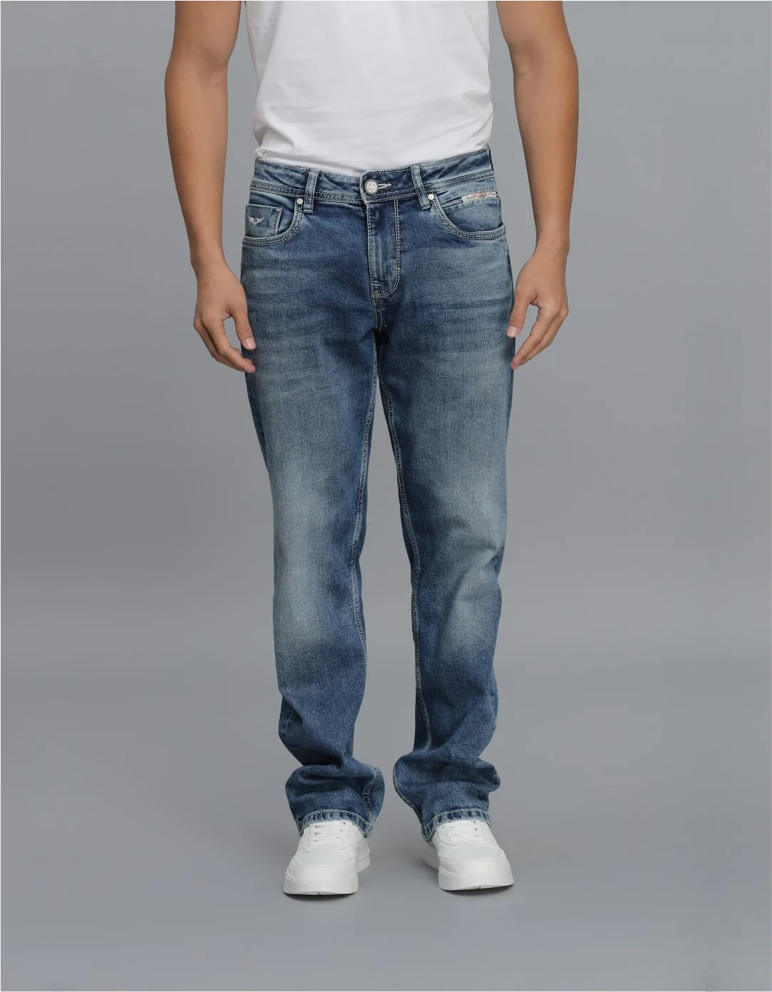 Med Blue 5 Pocket Midrise, Comfort And Straight Fit jeans