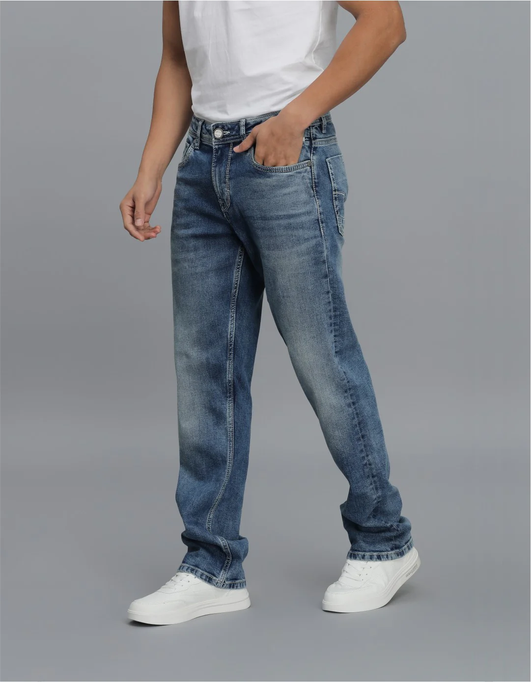 Med Blue 5 Pocket Midrise, Comfort And Straight Fit jeans - Image 3