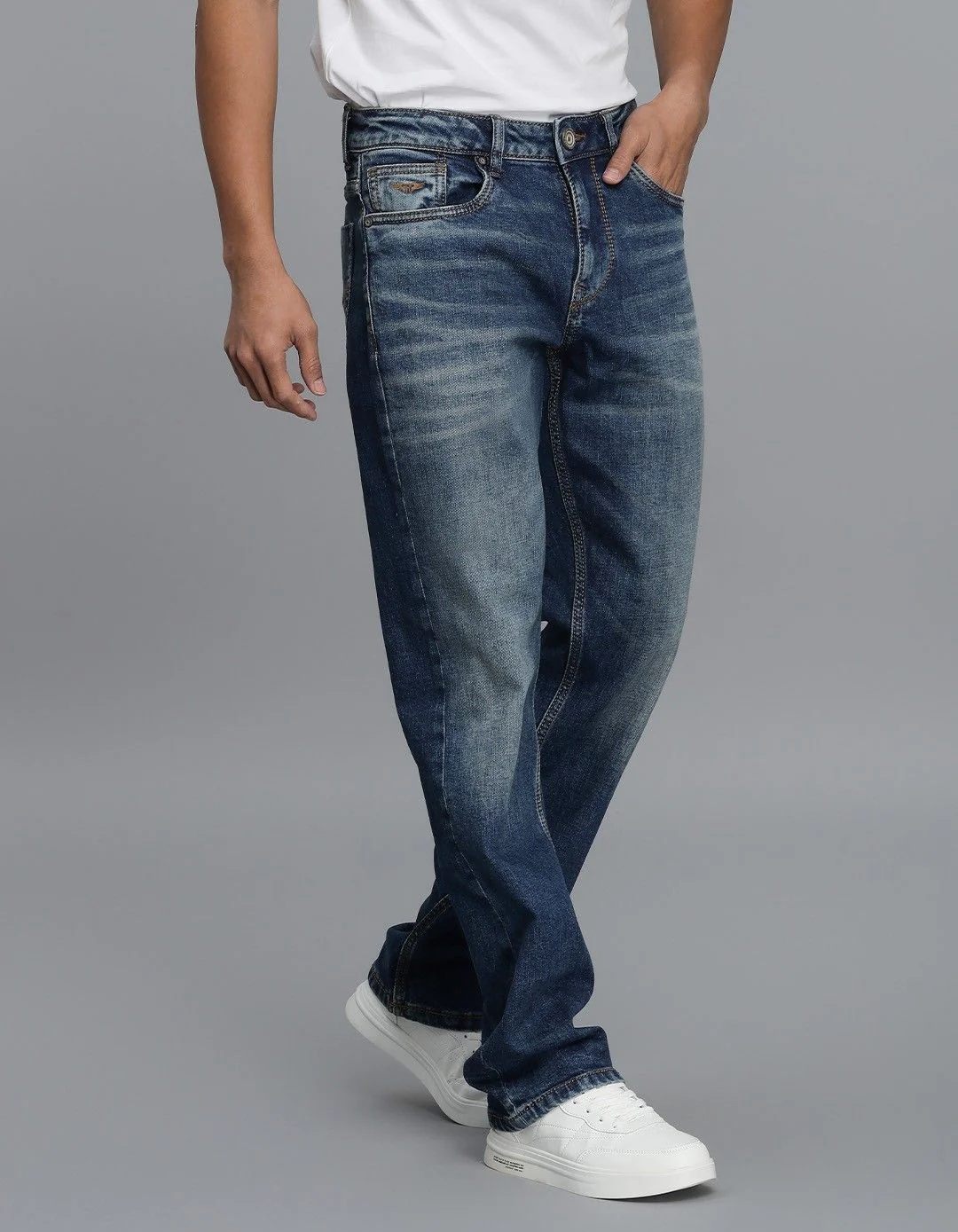 Med Blue 5 Pocket Midrise, Comfort And Straight Fit jeans - Image 4
