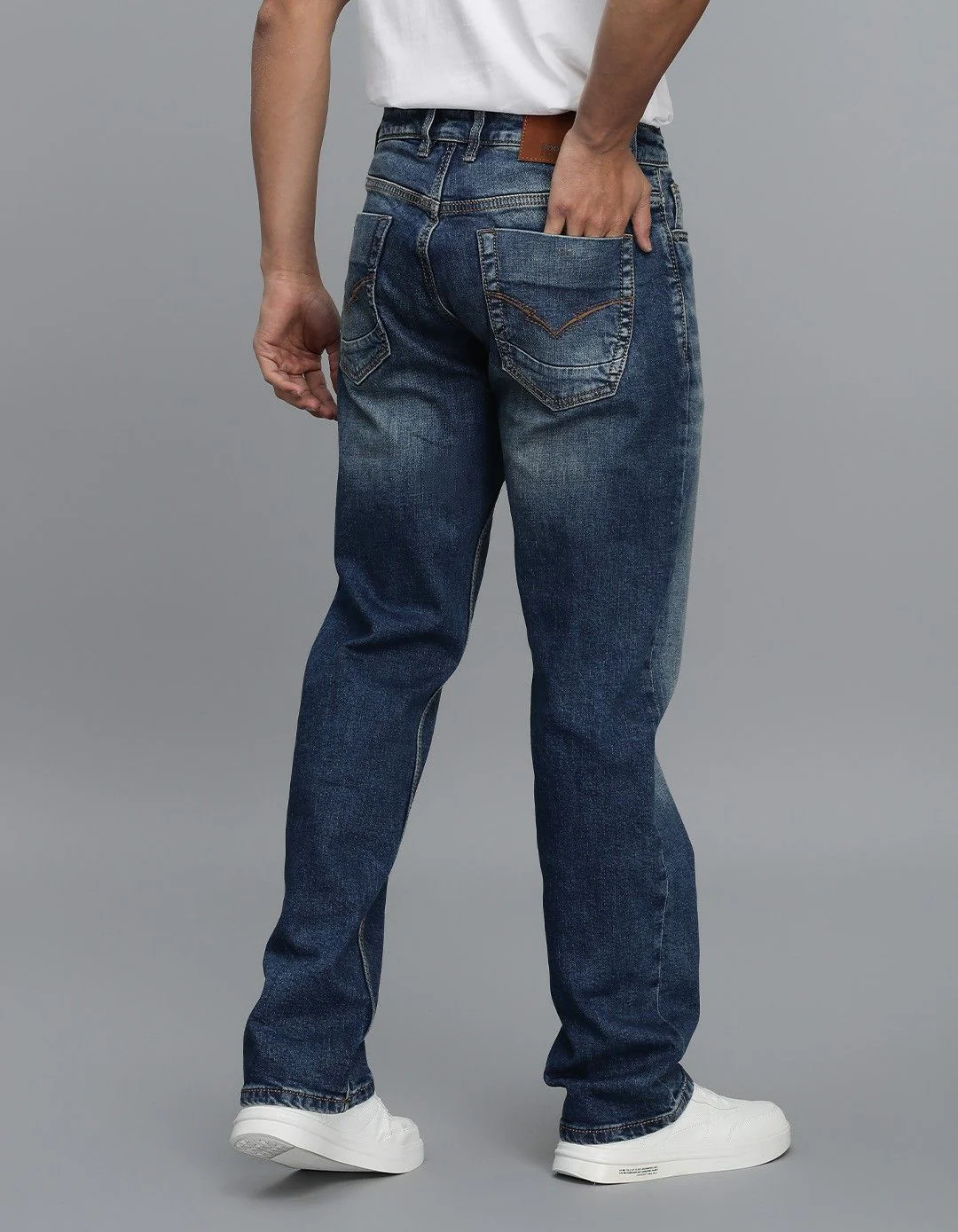 Med Blue 5 Pocket Midrise, Comfort And Straight Fit jeans - Image 5
