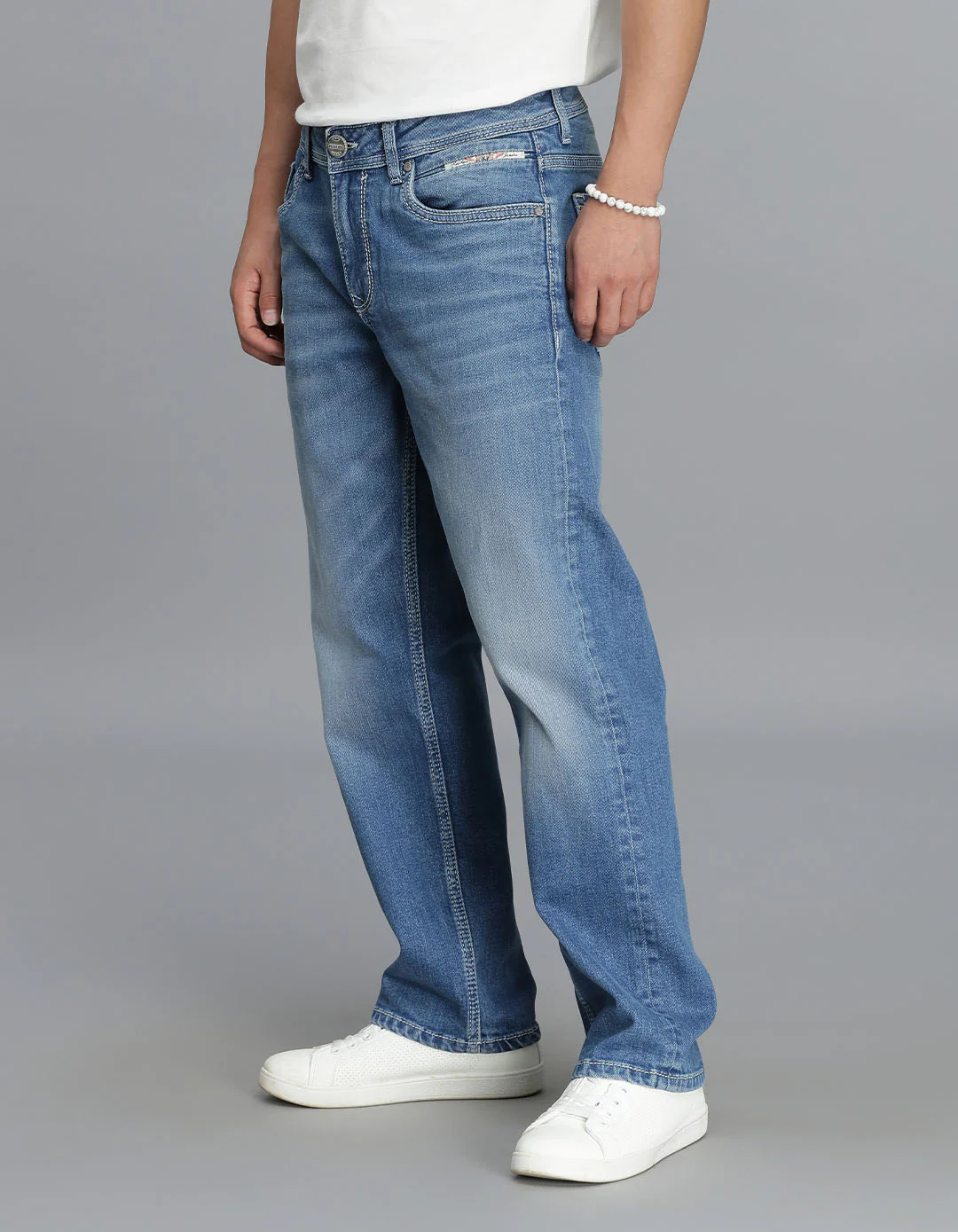 Med Blue 5 Pocket Midrise, Comfort Straight Fit Cropped Jeans - Image 3