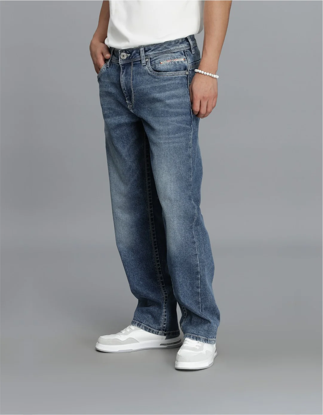 Med Blue 5 Pocket Midrise, Comfort Straight Fit Cropped jeans - Image 3