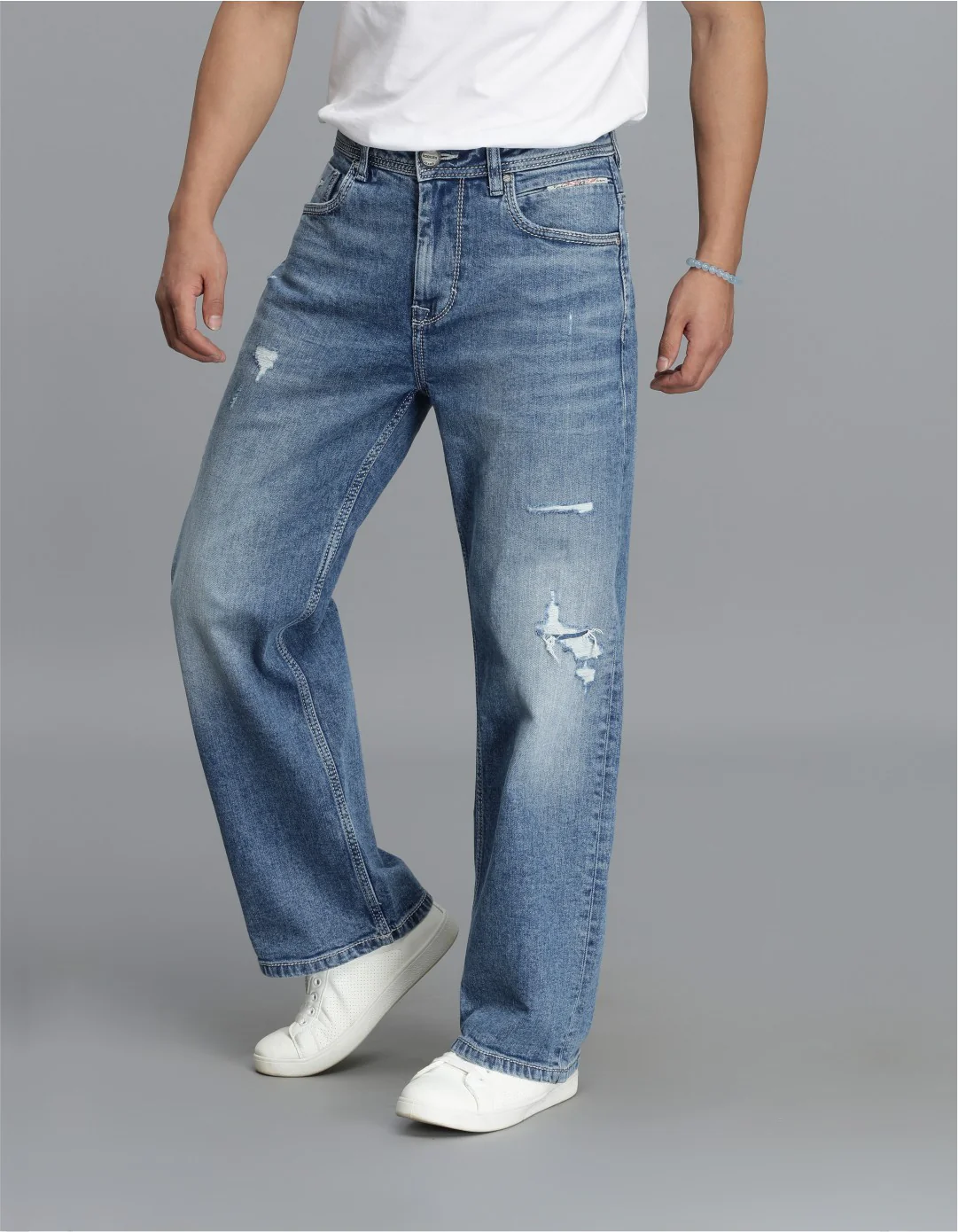 Med Blue 5 Pocket Midrise Loose Fit Cropped jeans - Image 3