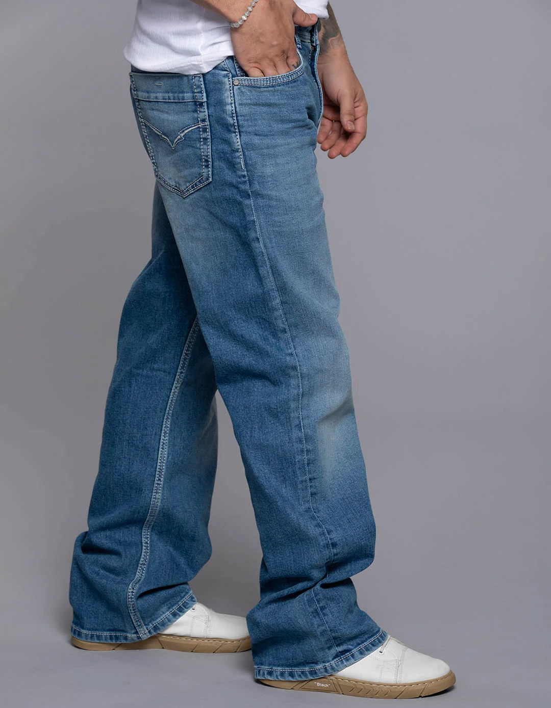 Med Blue 5 Pocket Midrise Loose Fit Jeans - Image 3
