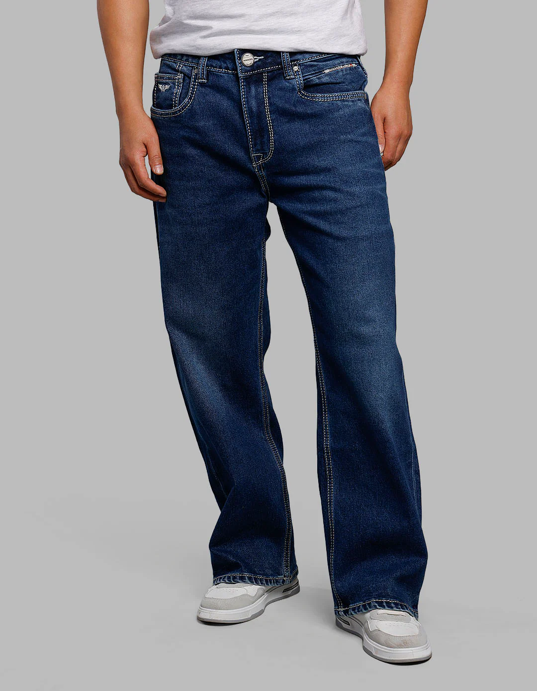 Medium Blue 5 Pocket Midrise Loose Fit Stretch Jeans